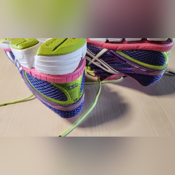 ASICS Gel GT-2000 Dynamic Duomax Guidance Line AHAR+ Ladies Size 9 - worn once - Picture 7 of 13